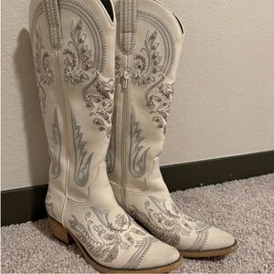 Beautiful Cowgirl Boots